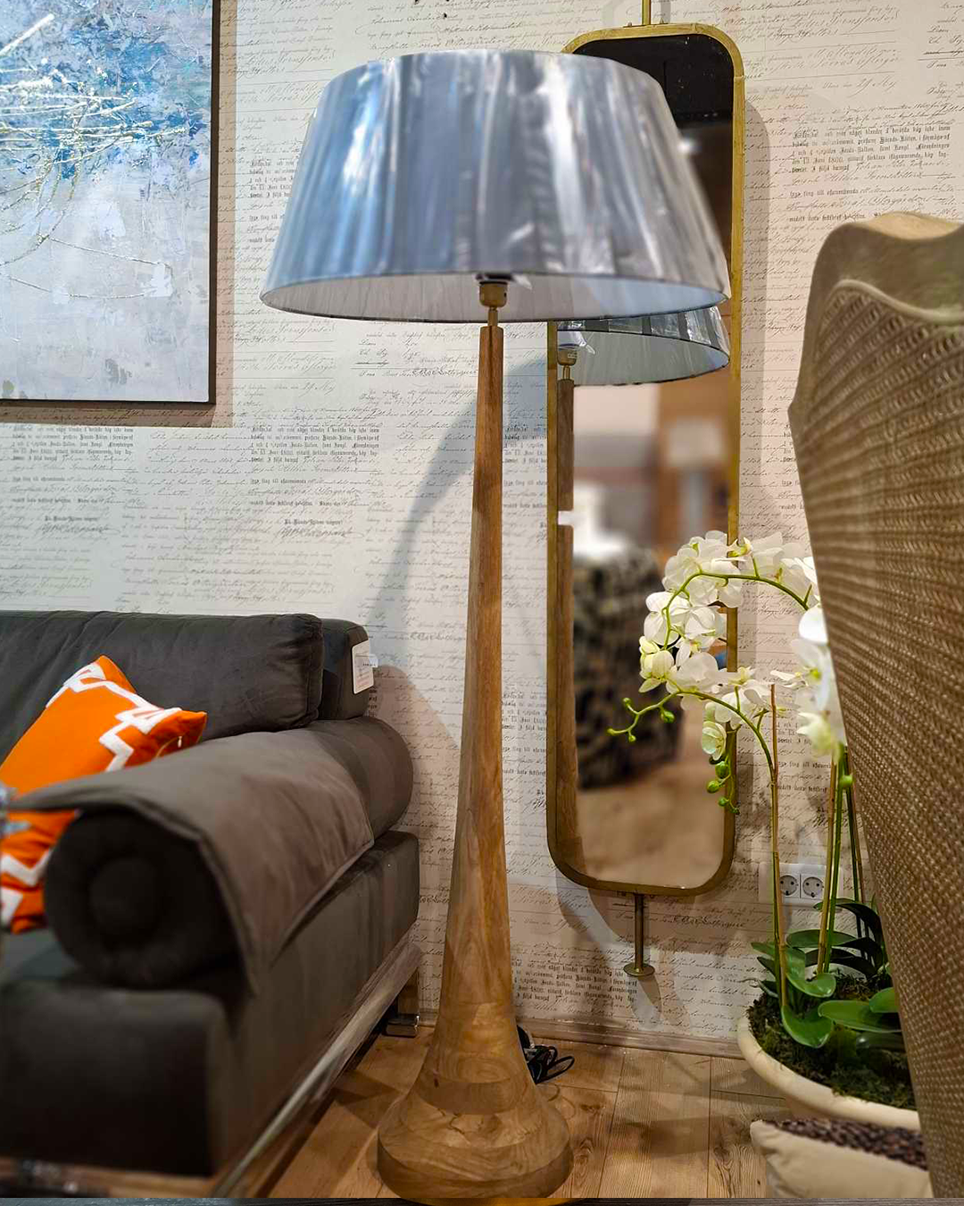 PARI FLOOR LAMP W/SHADE