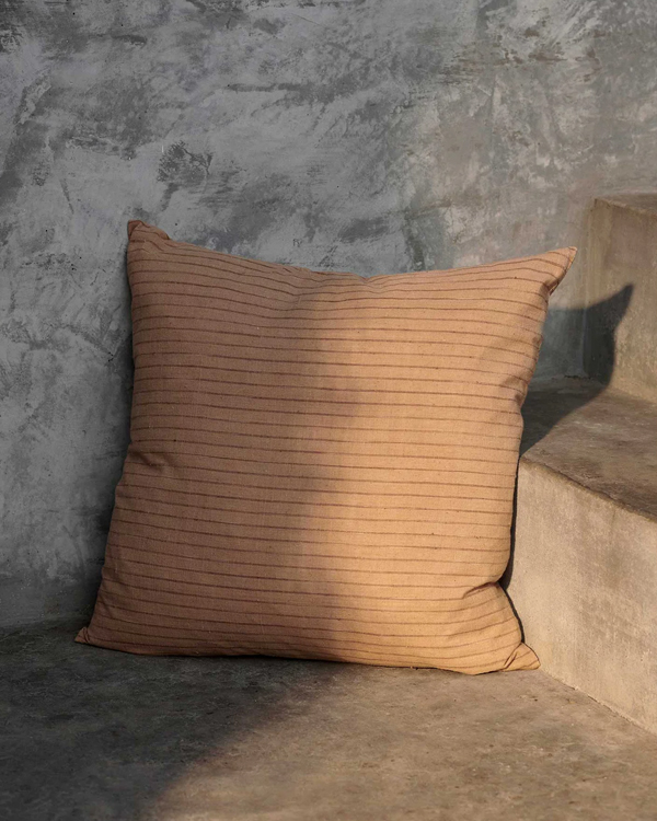 BROWN 50x50cm dekorativni jastuk, linije/braon