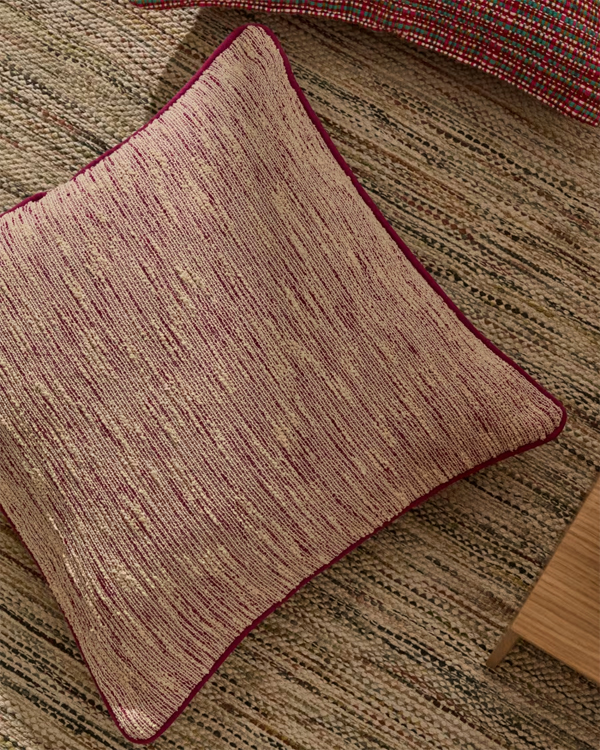 BRISELLA žakard jastučnica sa rozim šavovima 45x45cm