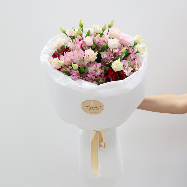 6 Alstroemerias and 5 Lisianthus Bouquet