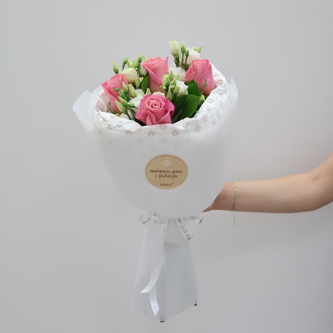 Roses and Eustoma S