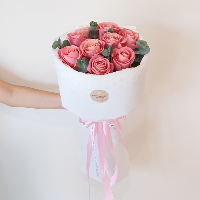Hermosa Fairy Tale (9 Roses)