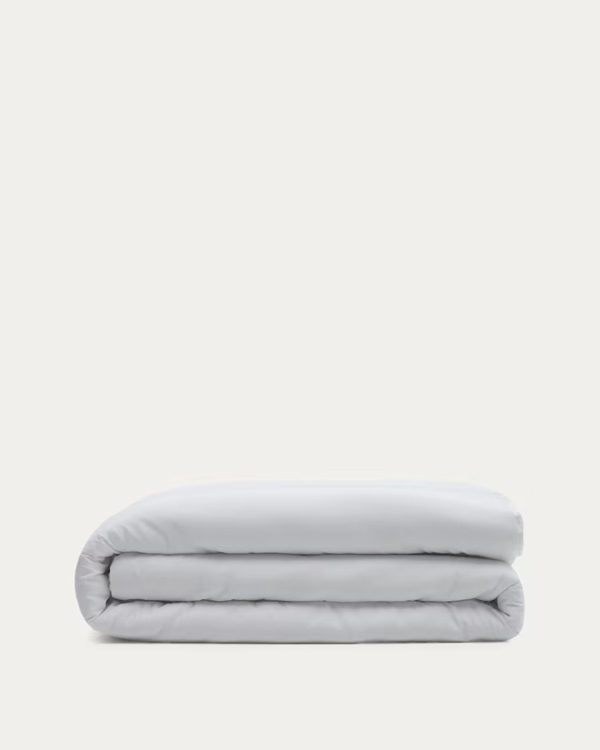 Mistral jorgan za krevet širine 135/150 cm, proizveden u Španiji.