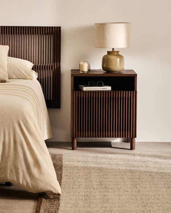 BEYLA noćni stočić, orah, 53 x 62,5 cm