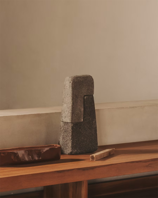 SIPA Skulptura od kamena sa prirodnom završnicom, 30 cm