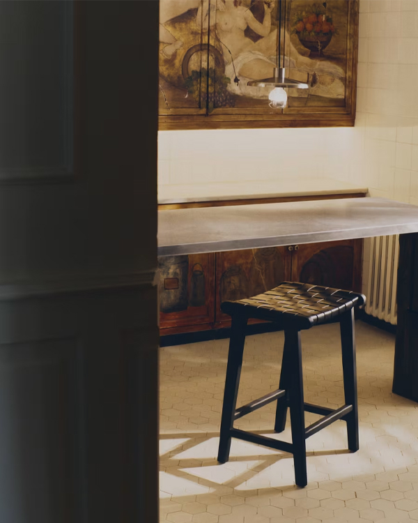 CALIXTA Barska stolica, koža i puno drvo mahagonije, 67 cm