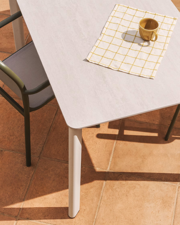 ANAFI Sto od kamena i aluminijuma, ecru, 140 x 80 cm