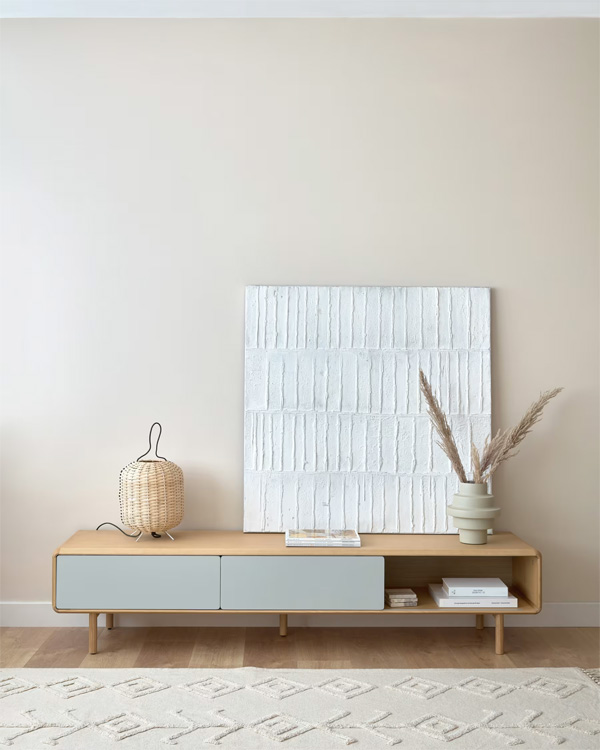 ANIELLE TV komoda sa 2 vrata od punog drveta i furnira jasena, 180 x 41 cm