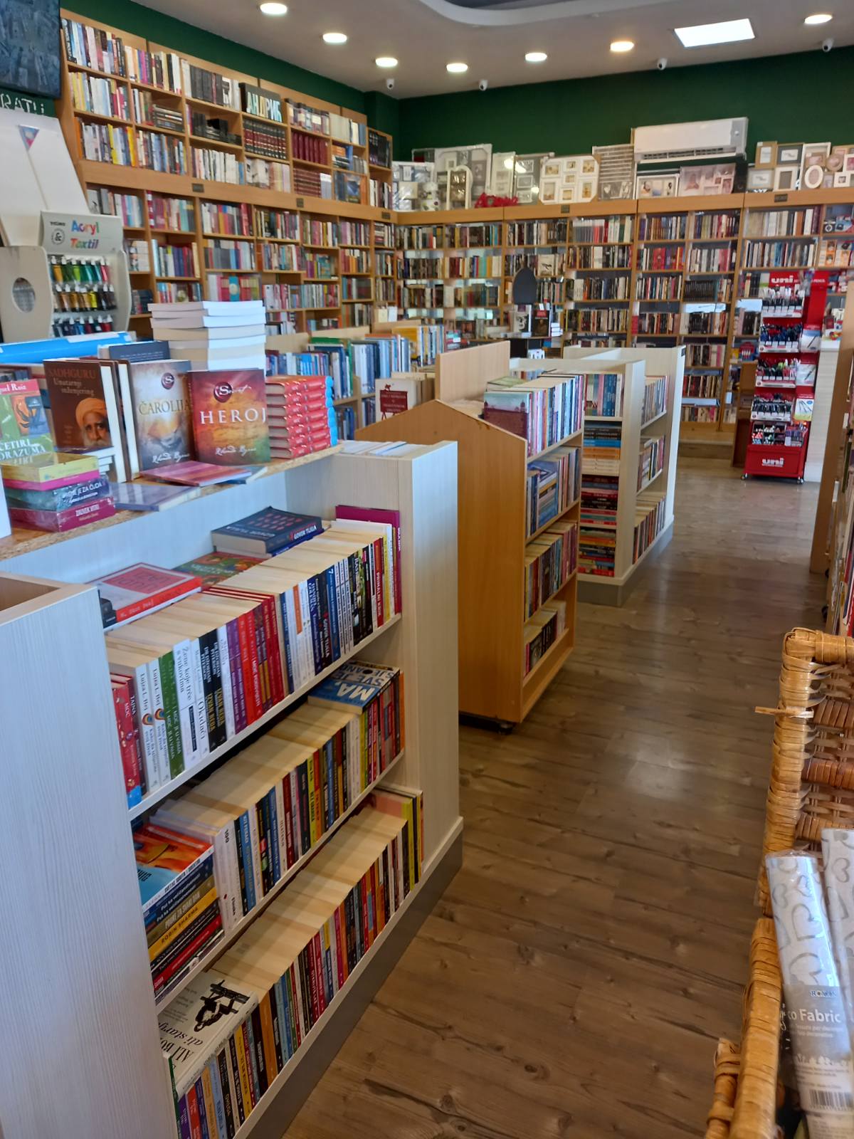 GK - Podgorica - Trg nezavisnosti 40 - 2