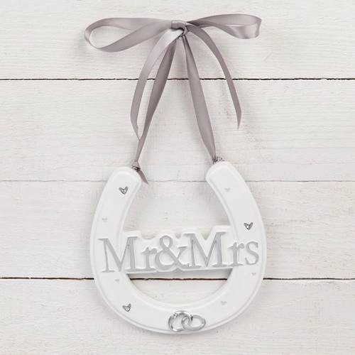FIGURA WIDDOP AMORE WHITE RESIN WEDDING HORSE SHOE - MR & MRS WG726W