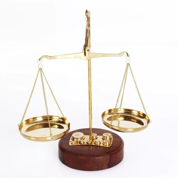 FIGURA VAGA WIDDOP HARVEY MAKIN - BRASS WEIGHING SCALES HM1386