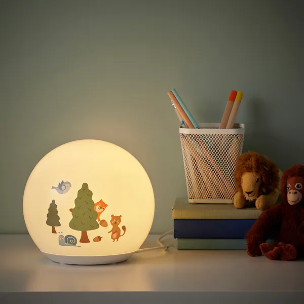 LED stona lampa, sa šarom šume