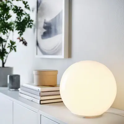 Stona lampa, bijela, 25 cm
