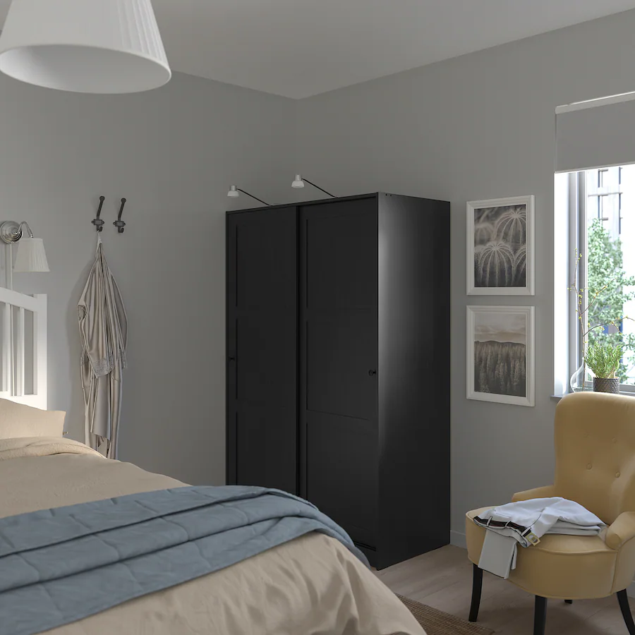 Garderober s kliznim vratima, crno-smeđa, 117x176 cm