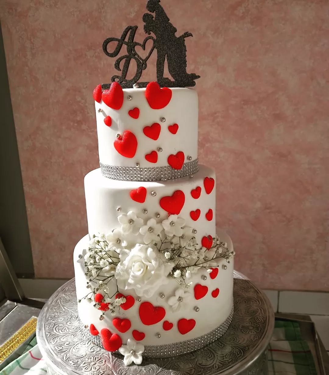 CRVENA SRCAD I RUŽA