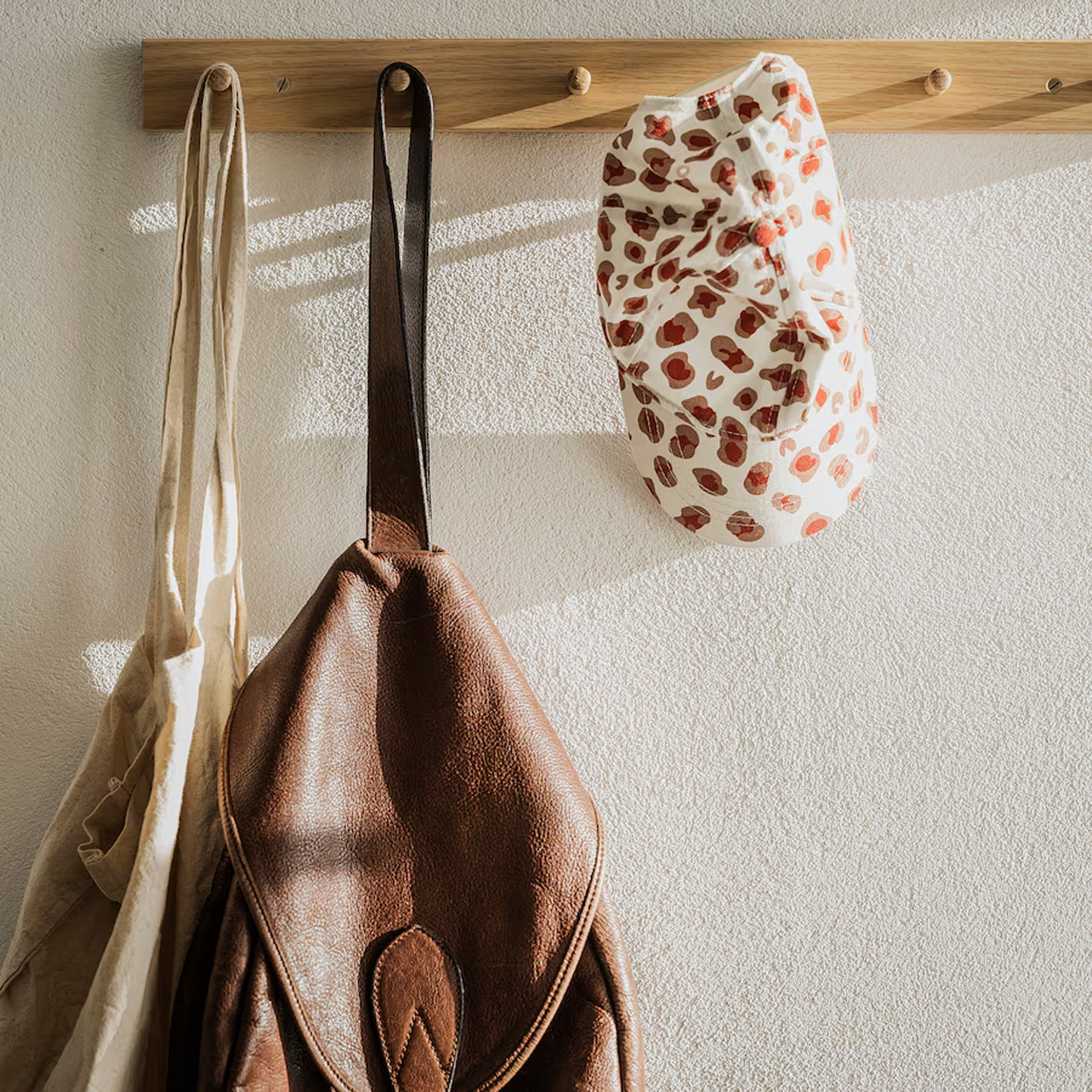 HOVOLM Zidni čiviluk sa 6 zakački, hrastovina