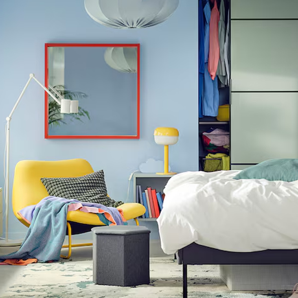 KJUGE Tabure s odlaganjem, Knisa tamnosiva