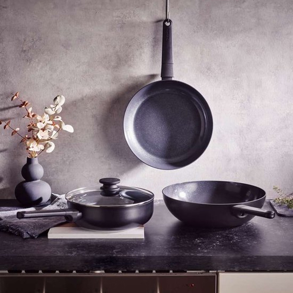 VANTA 24cm skillet tiganj