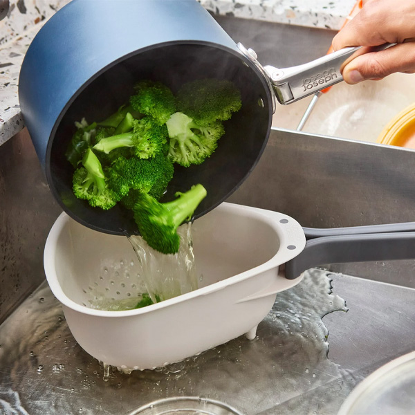 Droplet cjediljka s preklopnom ručkom, bijela