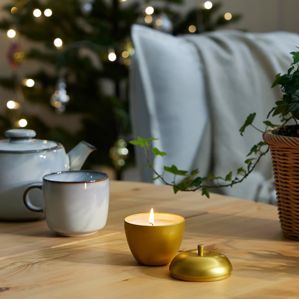 VINTERFINT 24h Mirisna svijeća u konzervi, oblik jabuke/Jabuka i cimet zlatna