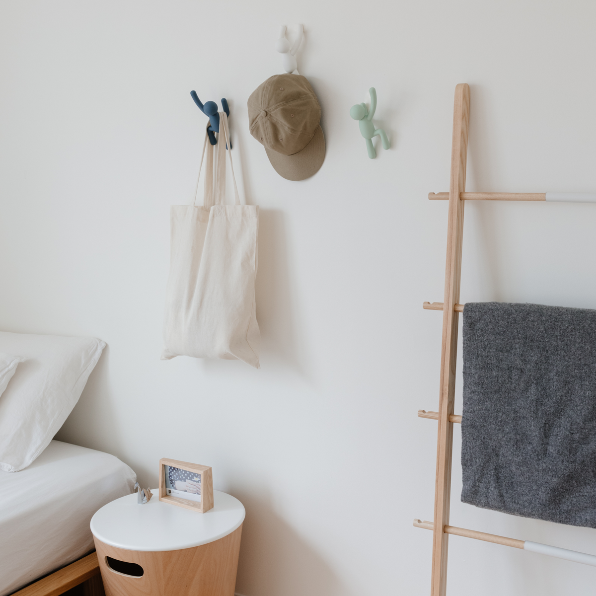 BUDDY set zidnih vjesaonika 3/1, plava/zelena/bijela