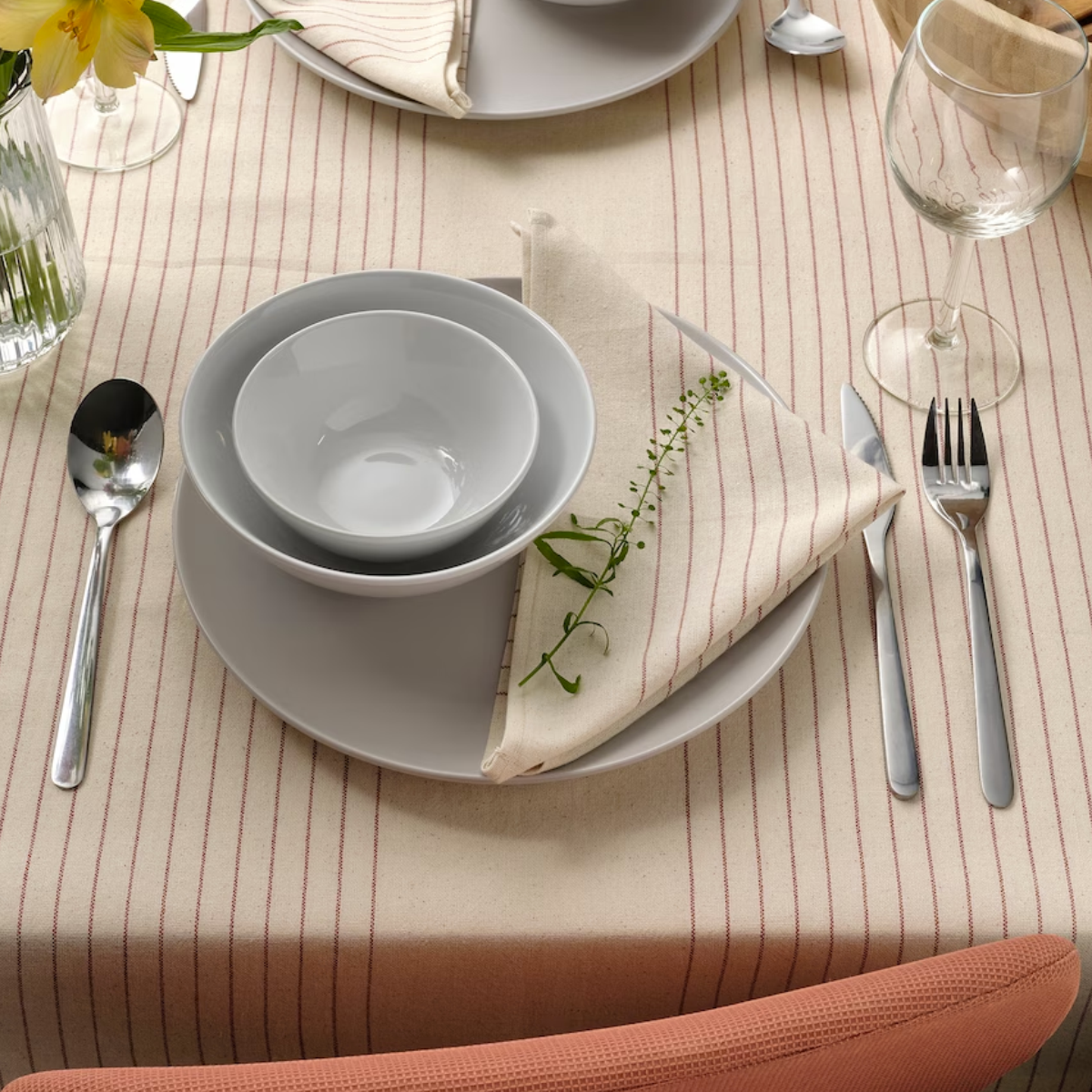 VIPPSTARR 150x150cm stolnjak, pruge/crvena/natur