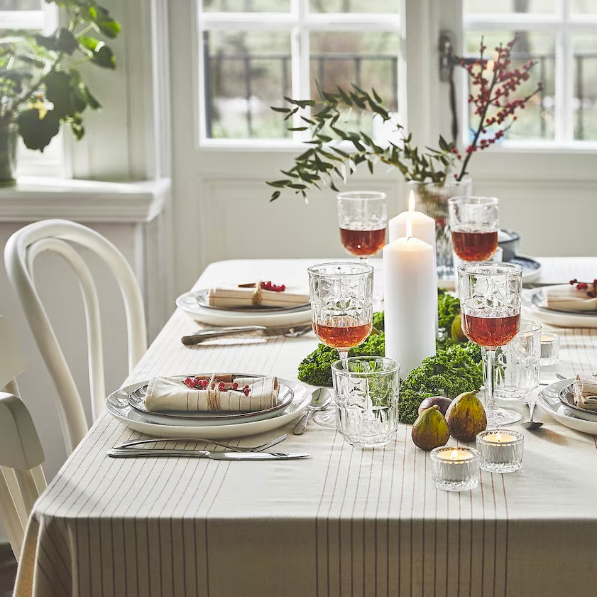 VIPPSTARR 150x150cm stolnjak, pruge/crvena/natur