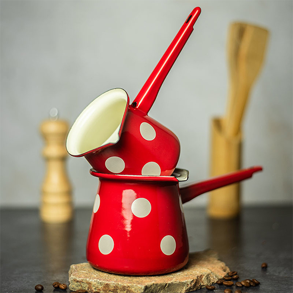 Klasična džezva Metalac 4 MR Velike tufne, crvena Klasična džezva Metalac 4 MR Velike tufne, crvena