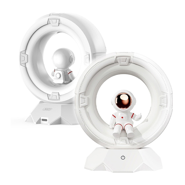 Lampa XO OZ12 sa astronautom stona bijela 1200mAh