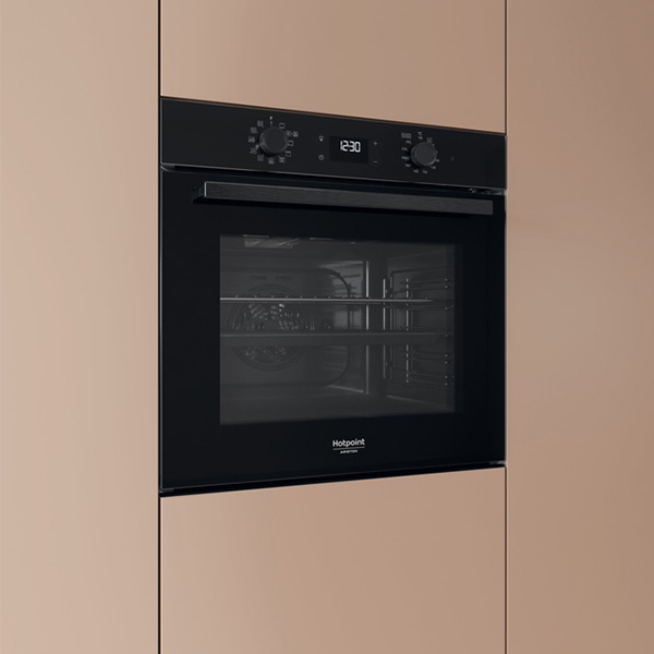Ugradna rerna Hotpoint Ariston HAO 478P B