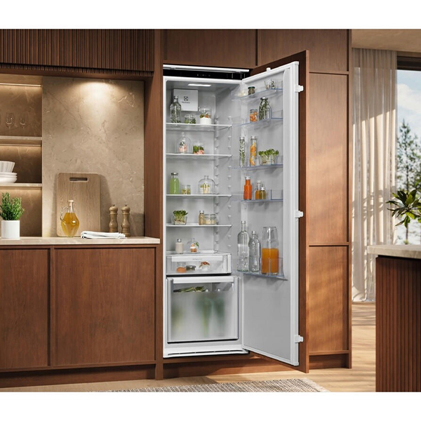 Ugradni frižider Electrolux ERD6DE18S1