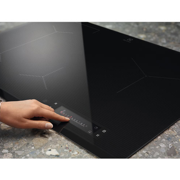 Ugradna ploča Electrolux EIS6648 indukciona