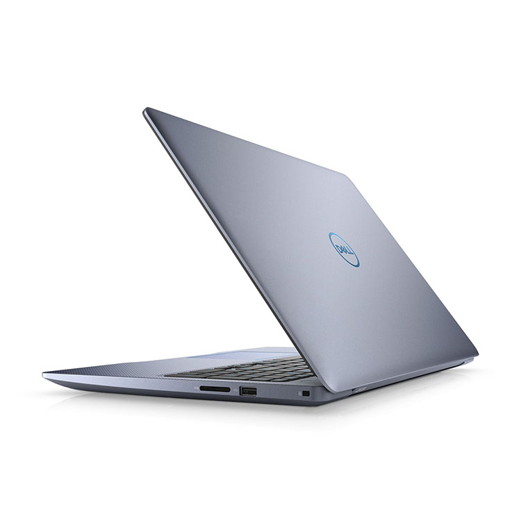 Laptop Dell 5570 i5-8250U/8/2/AMD Radeon 530 2GB plavi